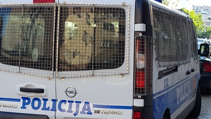 Policija u Crnoj Gori uhapsila dve osobe sa interpolove poternice